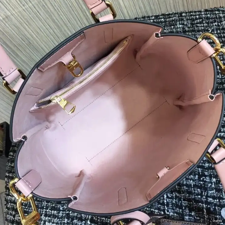 LV 20DJ570047 Bags 0501